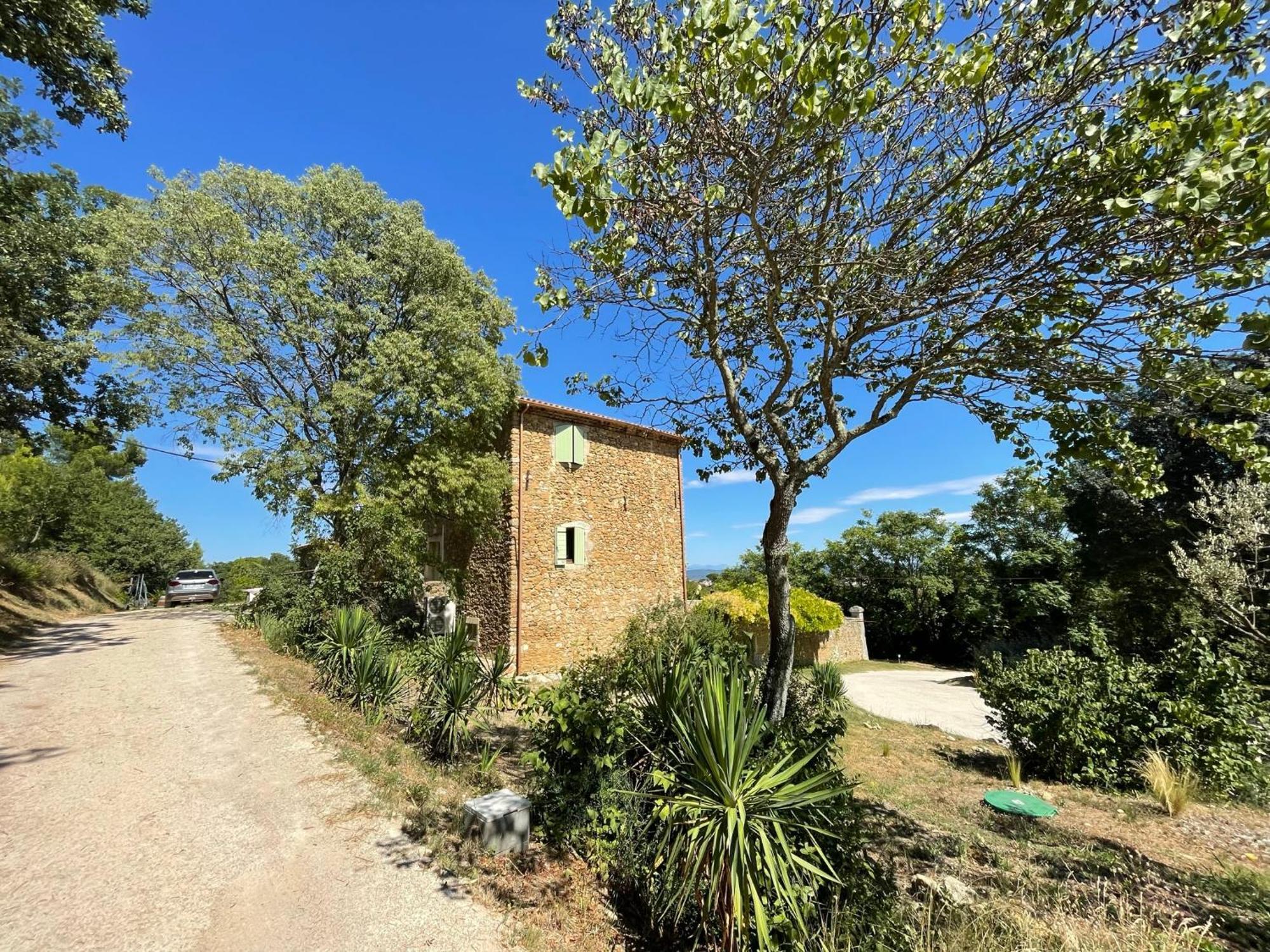 Les Yourtes De Provence Saint-Paulet-de-Caisson Exterior photo